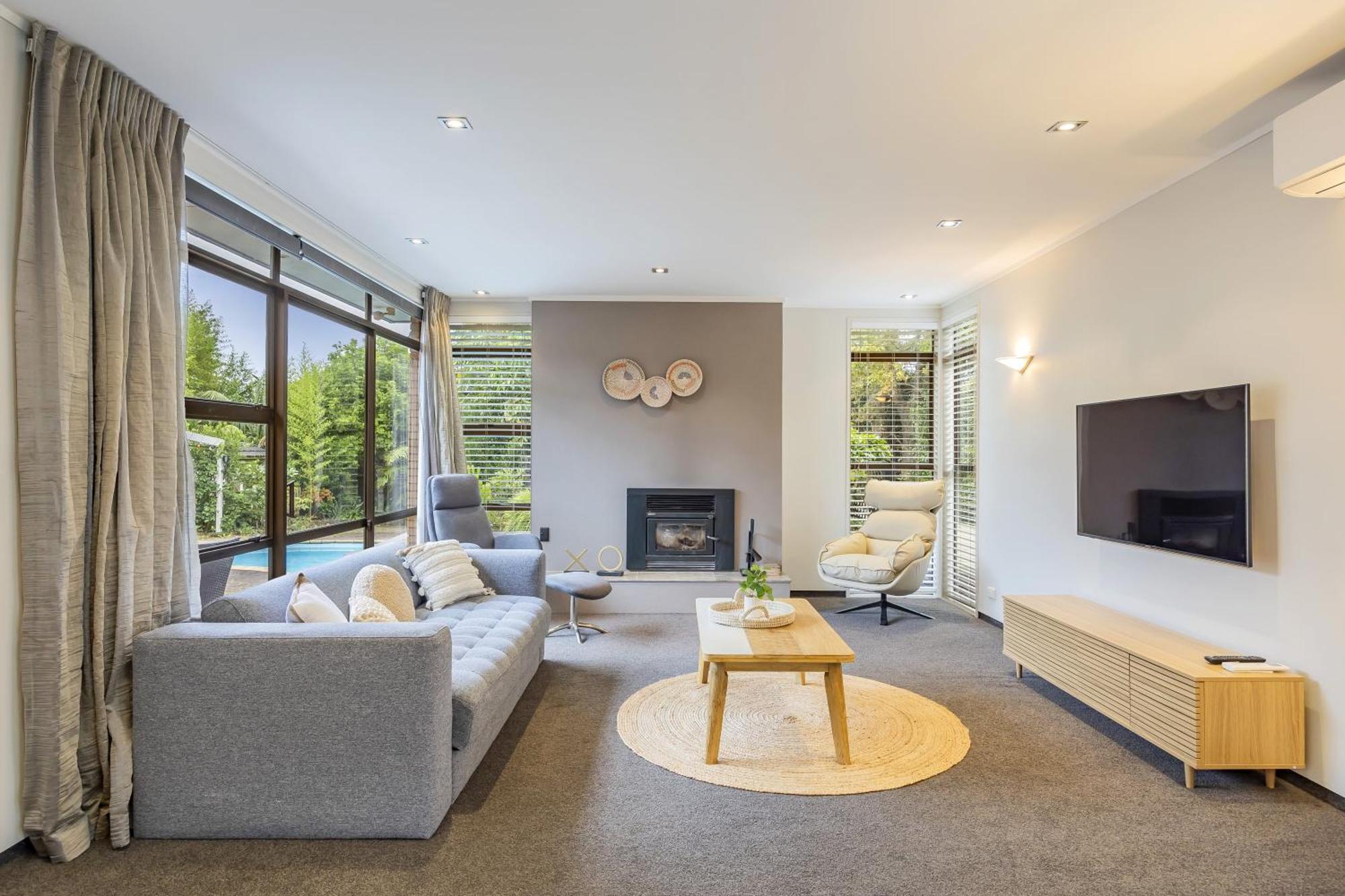Entire House With Pool, Spa Auckland Exteriör bild
